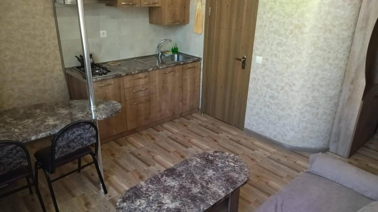 Aparthotel Otin Tbiliszi Kültér fotó