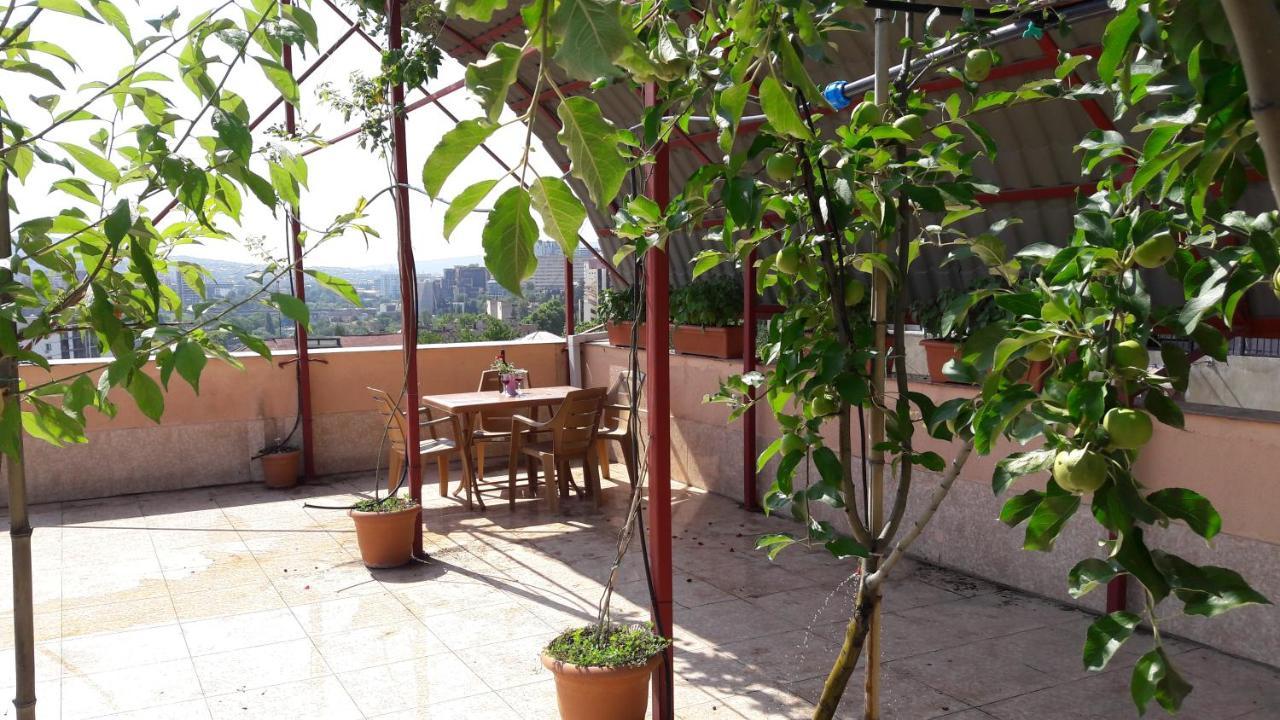 Aparthotel Otin Tbiliszi Kültér fotó