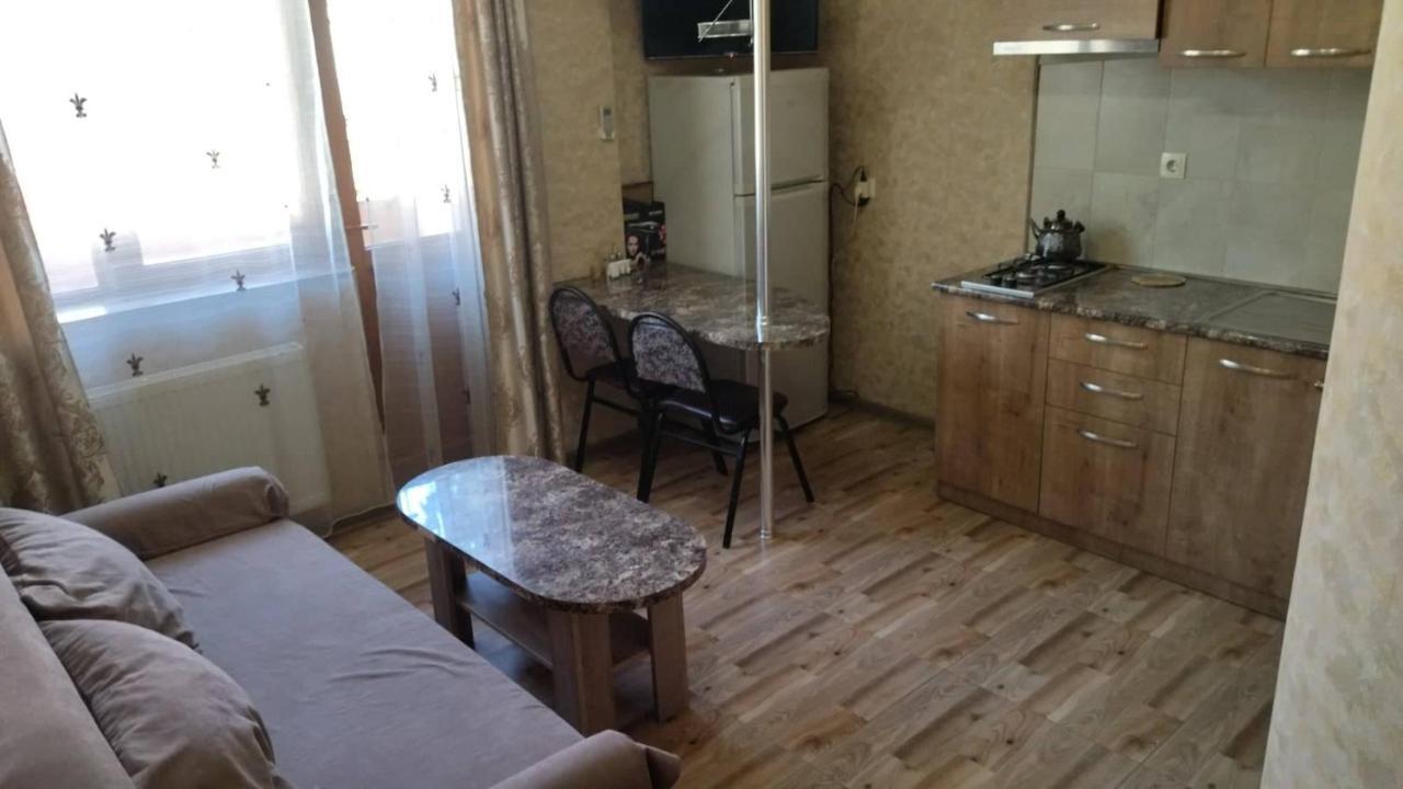 Aparthotel Otin Tbiliszi Kültér fotó