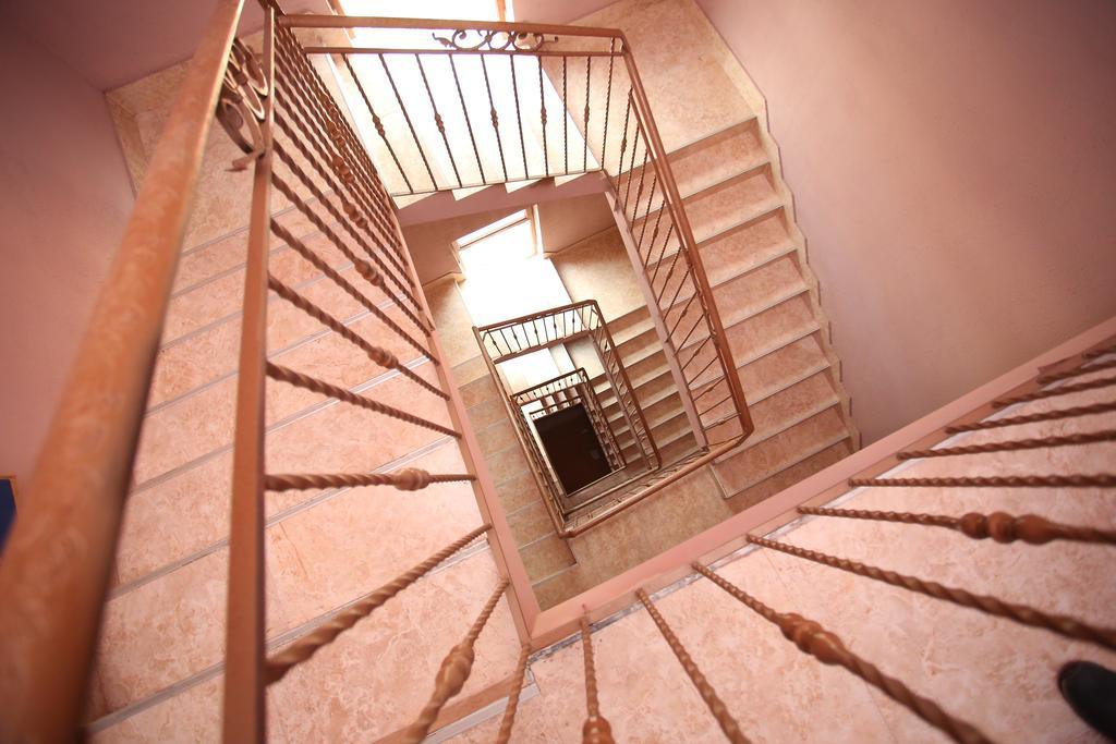 Aparthotel Otin Tbiliszi Kültér fotó